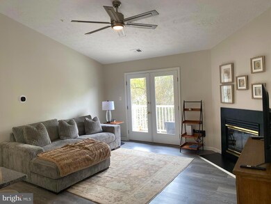 6330 Bayberry Ct unit 812, Elkridge, MD 21075 - photo 3