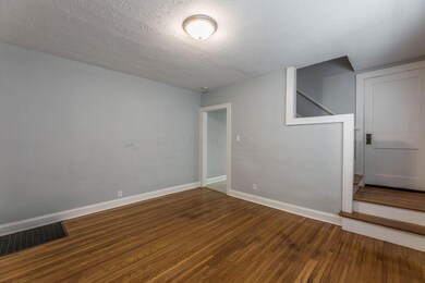 243 Longview Ave-5