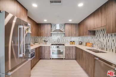 1021 S Shenandoah St unit 501, Los Angeles, CA 90035 - photo 7