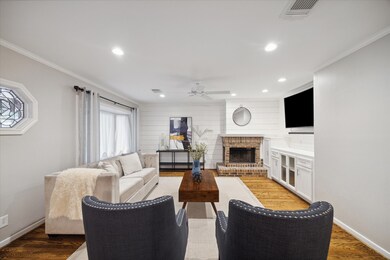 2006 Libbey Dr, Houston, TX 77018 - photo 6