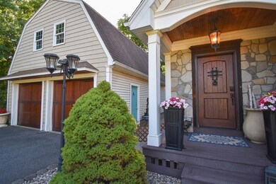 29 Roy St, Ludlow, MA 01056 - photo 2