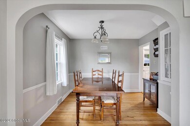 935 Inman Rd, Schenectady, NY 12309 - photo 7