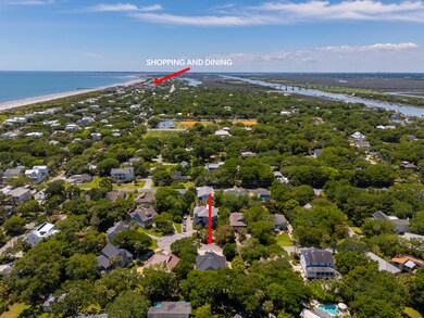 Proximity to beach and dining
