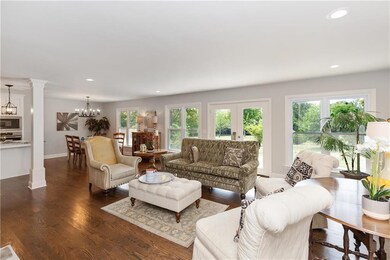 Living/Kitchen