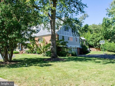 1401 Key Dr, Alexandria, VA 22302 - photo 3