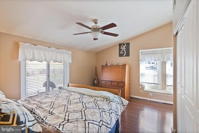 101 E E St, Brunswick, MD 21716 - photo 7