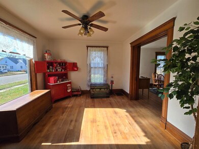 516 E Buffalo St, Polo, IL 61064 - photo 4