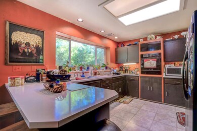 13404KingsWay-22