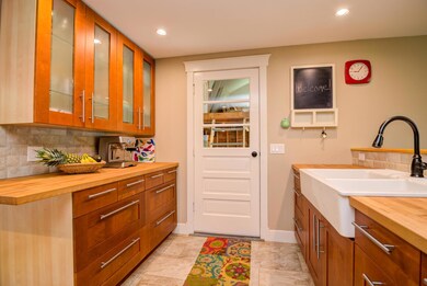 20 Spring St, Scarborough, ME 04074 - photo 4