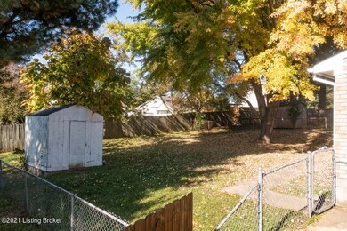 8212 Laurel Grove Ct, Louisville, KY 40228 - photo 7