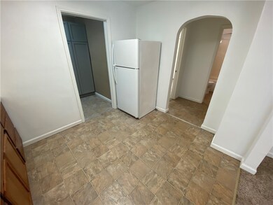 2409 Moultrie Ave, Mattoon, IL 61938 - photo 4