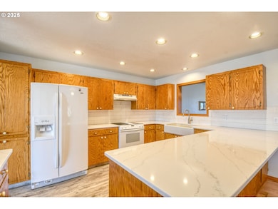 72062 Westfield Blvd, Pendleton, OR 97801 - photo 7