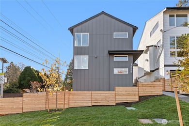 1255 NE 96th St, Seattle, WA 98115 - photo 3