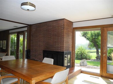 2037 Old Military Rd, Central Point, OR 97502 - photo 4