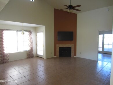 Great Room with Fireplace
