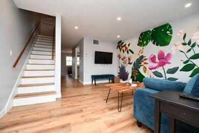 5257 Washington St unit 2, West Roxbury, MA 02132 - photo 3