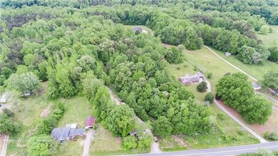 4637 Rainbow Dr, Kannapolis, NC 28081 - photo 5