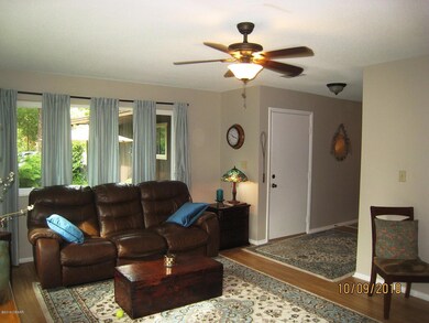 162 Magnolia living room 3