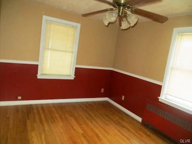 320 S Leh St, Allentown, PA 18104 - photo 4