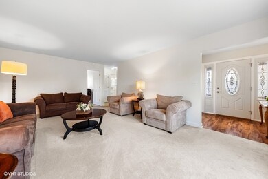 3802 Bobwhite Ln, Rolling Meadows, IL 60008 - photo 3