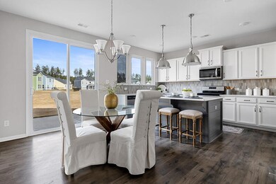 113-1069MagnoliaWarblerWay-Ravenel-SC-29