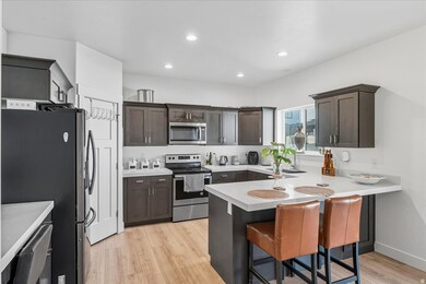 4459 E Pine Hollow Dr, Eagle Mountain, UT 84005 - photo 5