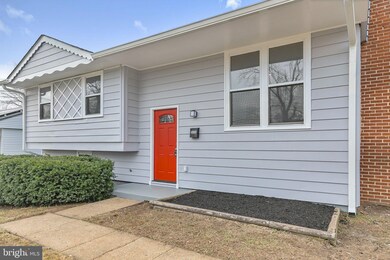 5606 Duchaine Dr, Lanham, MD 20706 - photo 3