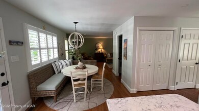 Breakfast Nook