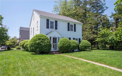 27 Red Cross Ave, Newport, RI 02840 - photo 2