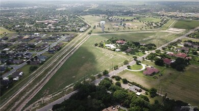 1111 S Westgate Dr, Weslaco, TX 78596 - photo 4