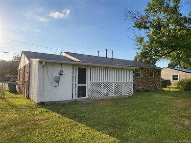 2000 Beall Dr, Hampton, VA 23663 - photo 5