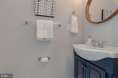 1012 9th St NE, Washington, DC 20002 - photo 6