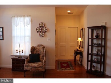 1007 Bordeaux Ln, Pennsburg, PA 18073 - photo 3