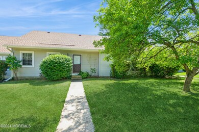 01_95HallsCroftRd_UnitE_57_FrontView_HiR