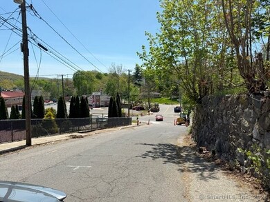 8 Pond St, Naugatuck, CT 06770 - photo 6