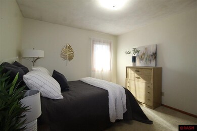 1728 N Garden St, New Ulm, MN 56073 - photo 5