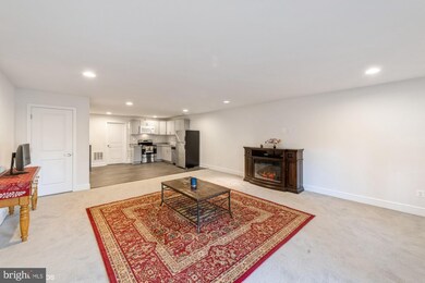 25532 Byrnes Crossing Dr, South Riding, VA 20152 - photo 4