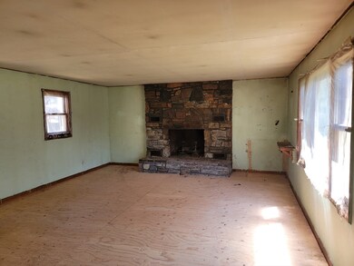 10 Moss Brook Rd, Orange, MA 01364 - photo 3