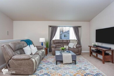 03-Living Room-1390