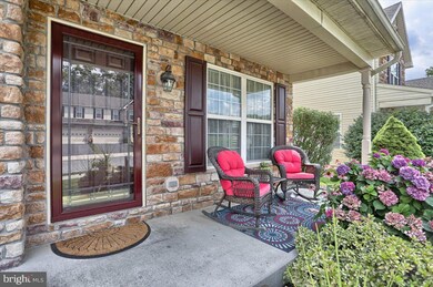 5975 Pinedale Ct unit L15, Harrisburg, PA 17111 - photo 2