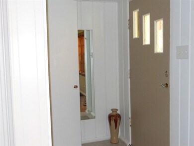 3001 N Linden St, Muncie, IN 47303 - photo 6