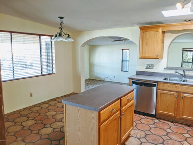 Kitchen / Eat In Dining
