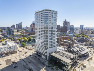 1141 N Martin L King Jr Dr unit 3003, Milwaukee, WI 53203 - photo 4