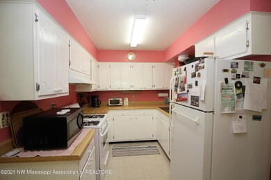 1373 Pontotoc St, Hernando, MS 38632 - photo 6