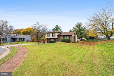 8966 Merit Ct, Manassas, VA 20110 - photo 2