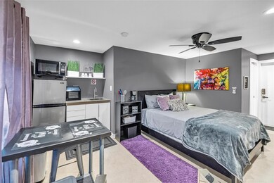 1713 NE 11th St, Fort Lauderdale, FL 33304 - photo 5