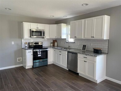 707 Mill St, Gainesville, TX 76240 - photo 6