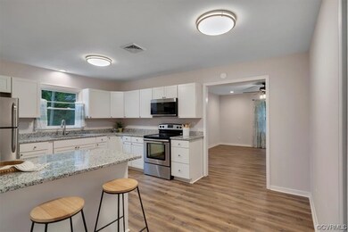 12105 Southernbelle Ct, Midlothian, VA 23112 - photo 6