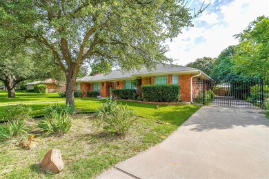 6621 Kingswood Dr, Fort Worth, TX 76133 - photo 3