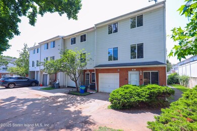 45 Ilyssa Way, Staten Island, NY 10312 - photo 2